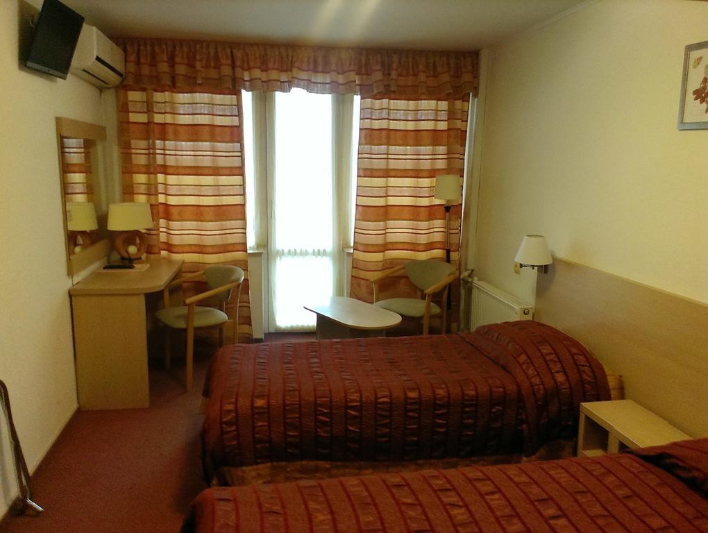 Hotel Mirniy Resort オデッサ エクステリア 写真